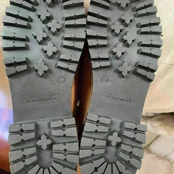 Marc Fisher Women's Isalia Ankle Boot BRAND NEW (Save $90.00) - Picture 8 of 9